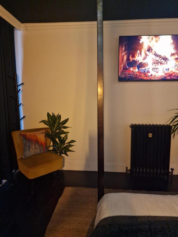 The Penny Black Apartment With Indoor Hot Tub Slamannan Exteriér fotografie