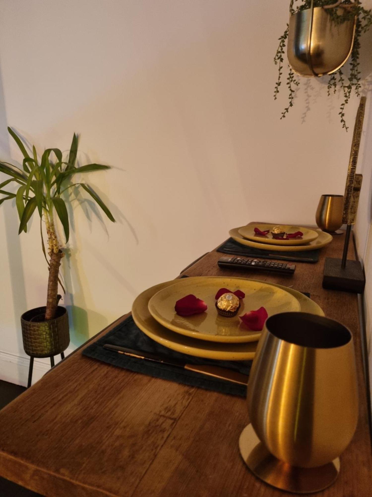The Penny Black Apartment With Indoor Hot Tub Slamannan Exteriér fotografie